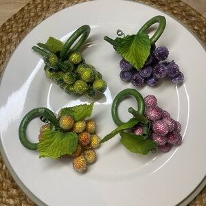 Lot of 4 Sugared  Fruit Napkin Rings & 2 Clusters of Beaded Frosted Grapes